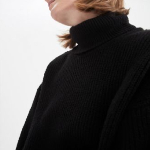 One Size Black Ribbed Sweater Poncho - Picture 3 of 4